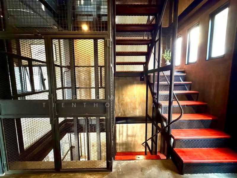 3-BR House, Bangkok, Bang Phlat, Bang Phlat, Bangkok, 3 Bedrooms, 340 sqm, Single Detached House For Sale, by Poomphat Tienthongsakul, 500264998 - DDproperty.com