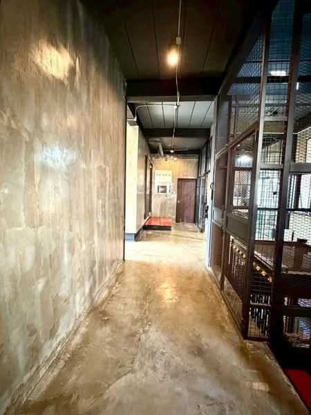 3-BR House, Bangkok, Bang Phlat, Bang Phlat, Bangkok, 3 Bedrooms, 340 sqm, Single Detached House For Sale, by Poomphat Tienthongsakul, 500264998 - DDproperty.com