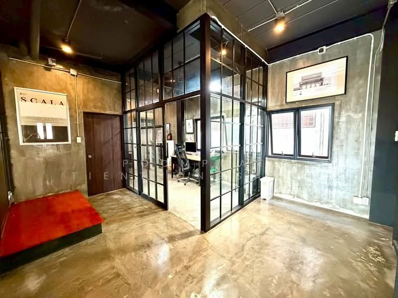 3-BR House, Bangkok, Bang Phlat, Bang Phlat, Bangkok, 3 Bedrooms, 340 sqm, Single Detached House For Sale, by Poomphat Tienthongsakul, 500264998 - DDproperty.com
