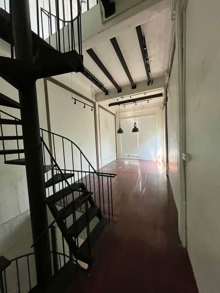 3-storey commercial building Charoen Krung Bang Rak, Near Asiatique, Bangkok, Suriyawong, Bang Rak, Bangkok, , 132 sqm, Shophouse For Rent, by LINE @firststep, 500265060 - DDproperty.com