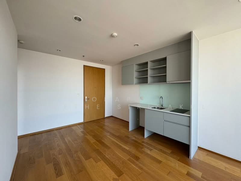 Noble Revo Silom, Bangkok, 88 Soi Surasak Surasak Road, Silom, Bang Rak, Bangkok, 2 Bedrooms, 66 sqm, Condo For Sale, by Orapa Sumetheesirisakul, 500265119 - DDproperty.com