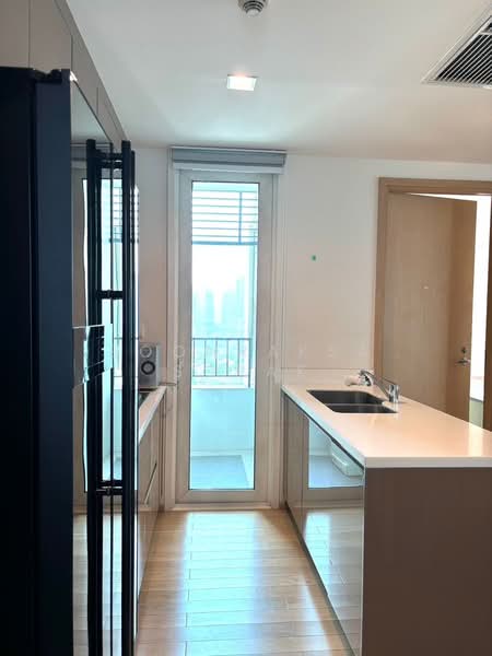 Siri At Sukhumvit, Bangkok, 902 Sukhumvit Road, Phra Kanong, Khlong Toei, Bangkok, 2 Bedrooms, 74 sqm, Condo For Rent, by Boonraksa Sopak, 500265129 - DDproperty.com