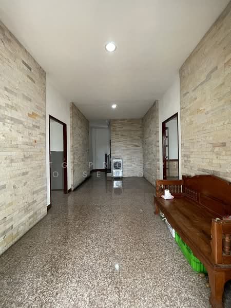 NG348 ให้เช่า Home Office (ตึกเปล่า) ลาดปลาเค้า 14 (ลาดพร้าว วังหิน) สวยใหญ่ พร้อมใช้งาน, กรุงเทพ, ลาดปลาเค้า 14, ลาดพร้าว, ลาดพร้าว, กรุงเทพ, 350 ตร.ม., บ้านเดี่ยว ให้เช่า, โดย NTG Property House Co.,Ltd., 500265251 - DDproperty.com