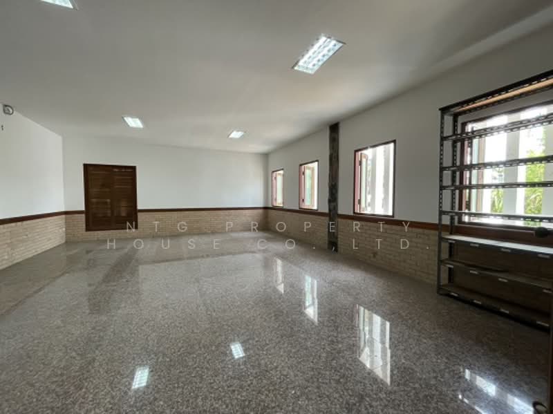 NG348 ให้เช่า Home Office (ตึกเปล่า) ลาดปลาเค้า 14 (ลาดพร้าว วังหิน) สวยใหญ่ พร้อมใช้งาน, กรุงเทพ, ลาดปลาเค้า 14, ลาดพร้าว, ลาดพร้าว, กรุงเทพ, 350 ตร.ม., บ้านเดี่ยว ให้เช่า, โดย NTG Property House Co.,Ltd., 500265251 - DDproperty.com