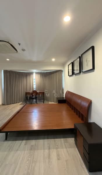 Baan Suanpetch, Bangkok, 18 Soi Sukhumvit 39, Khlong Tan Nua, Watthana, Bangkok, 3 Bedrooms, 250 sqm, Condo For Rent, by Decalf Simon, 500265255 - DDproperty.com