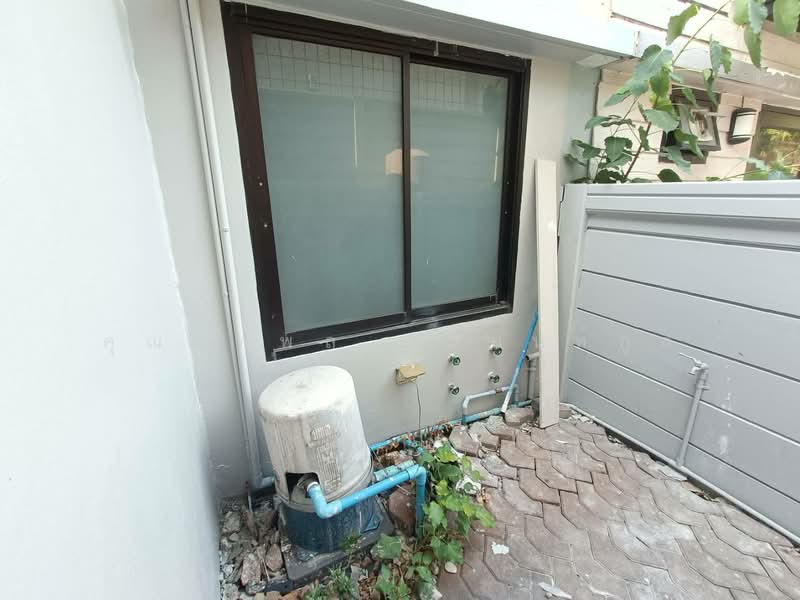 Areeya Mandarina Ratchada-Sutthisarn, Bangkok, Suthisan Winitchai Road, Samsen Nok, Huai Khwang, Bangkok, 4 Bedrooms, 270 sqm, Townhouse For Sale, by คุณนพพล อภินนท์กูล, 500265263 - DDproperty.com