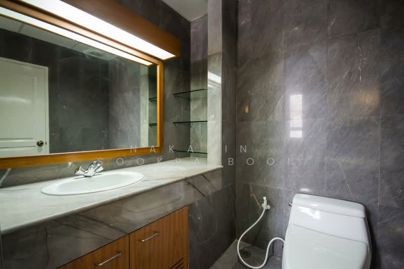 Krungthep Thani Tower, Bangkok, 56 Soi Sukhumvit 24, Khong Tan, Khlong Toei, Bangkok, 3 Bedrooms, 230 sqm, Condo For Rent, by Nakarin  Sookpaiboon, 500265280 - DDproperty.com