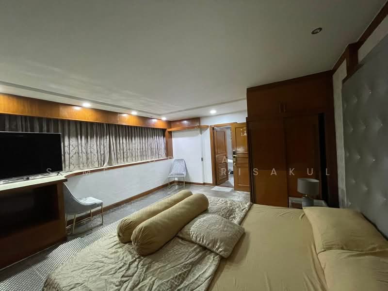 President Park Sukhumvit 24, Bangkok, 99 Sukhumvit 24 Alley, Khlongtoei Nua, Watthana, Bangkok, 3 Bedrooms, 223 sqm, Condo For Sale, by Orapa Sumetheesirisakul, 500265291 - DDproperty.com