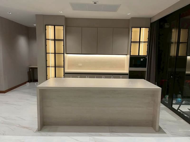 Evergreen Ville Bangna-Trad, Bangkok, 561 Bang Na-Trat 46, Bang Na, Bang Na, Bangkok, 4 Bedrooms, 445 sqm, Single Detached House For Rent, by Kitnipat Boonyadhammakul, 500265294 - DDproperty.com