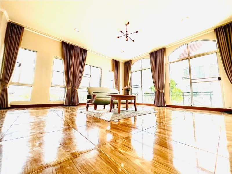 Baan Klang Muang The Royal Monaco Srinakarin-Pattanakarn, Bangkok, Rama 9 Road, Soi 43, Suan Luang, Suan Luang, Bangkok, 3 Bedrooms, 260 sqm, Townhouse For Rent, by Winner Rich, 500265296 - DDproperty.com