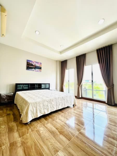 Baan Klang Muang The Royal Monaco Srinakarin-Pattanakarn, Bangkok, Rama 9 Road, Soi 43, Suan Luang, Suan Luang, Bangkok, 3 Bedrooms, 260 sqm, Townhouse For Rent, by Winner Rich, 500265296 - DDproperty.com