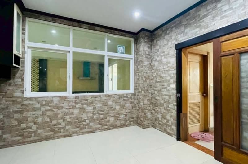 Passorn 4 Rangsit - Klong 3, Pathum Thani, Khu Khot Yotathikan-Khlong Luang Road, Prachathipat, Thanyaburi, Pathum Thani, 3 Bedrooms, 416 sqm, Single Detached House For Sale, by ชนะชาติ นนท์ตา, 500265313 - DDproperty.com