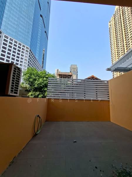 4-storey single house, Sathorn - Narathiwas, 3 bedrooms, Near BTS Chong Nonsi, Bangkok, Thung Maha Mek, Sathon, Bangkok, 3 Bedrooms, 320 sqm, Single Detached House For Rent, by LINE @firststep, 500265363 - DDproperty.com