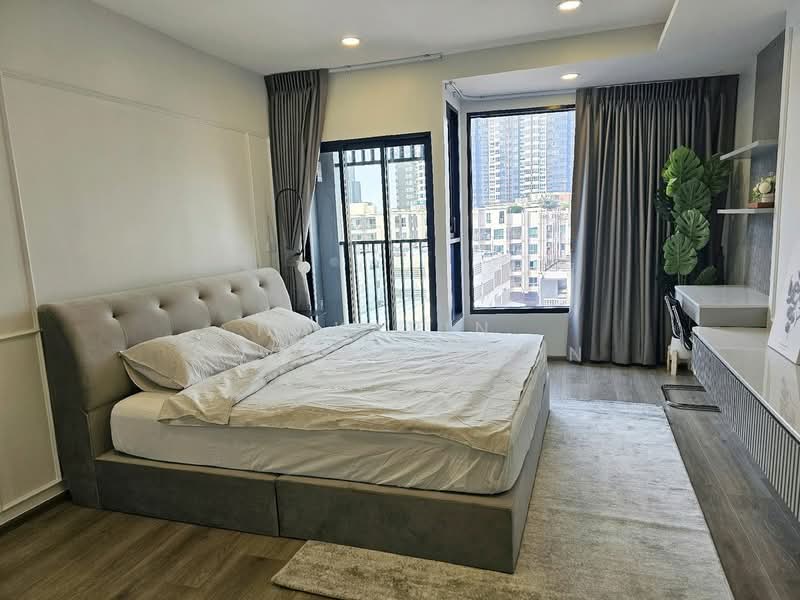 SOHO Bangkok Ratchada, Bangkok, 74 Pracha Rat Bamphen Rd, Huai Khwang, Huai Khwang, Bangkok, 1 Bedroom, 52 sqm, Condo For Rent, by Nakarin  Sookpaiboon, 500265364 - DDproperty.com