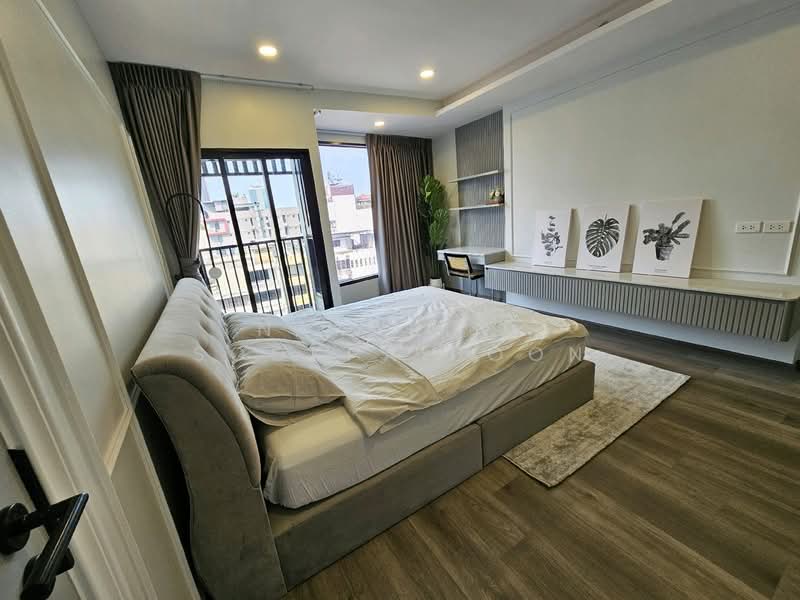 SOHO Bangkok Ratchada, Bangkok, 74 Pracha Rat Bamphen Rd, Huai Khwang, Huai Khwang, Bangkok, 1 Bedroom, 52 sqm, Condo For Rent, by Nakarin  Sookpaiboon, 500265364 - DDproperty.com