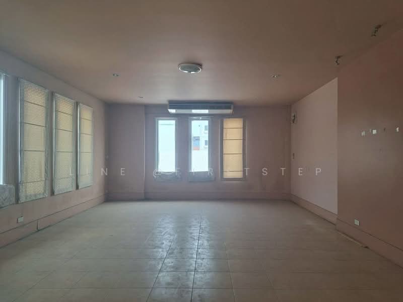 Commercial House, Sukhumvit 77 - Onnut 30, Near BTS Onnut and BTS Bangchak, Bangkok, On Nut, Suan Luang, Bangkok, , 300 sqm, Shophouse For Rent, by LINE @firststep, 500265402 - DDproperty.com