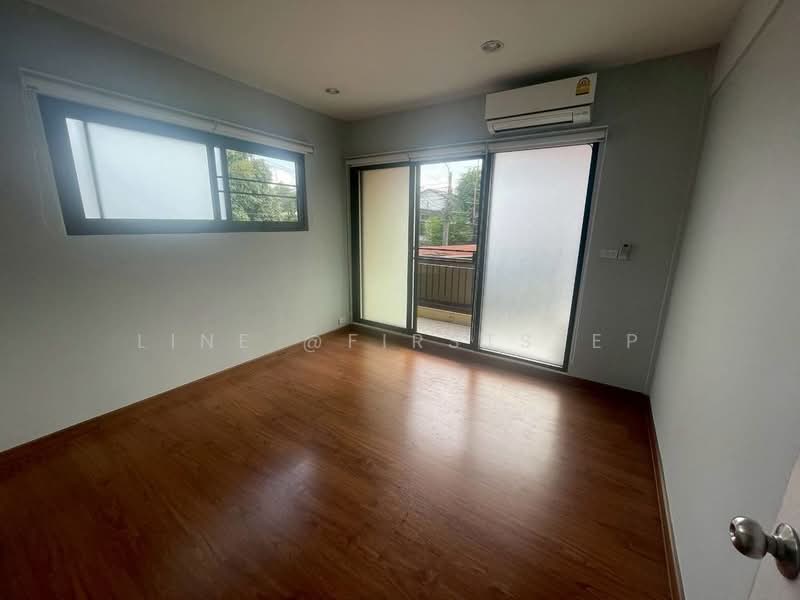 บ้านเดี่ยว 2 ชั้น, สาทร - นราธิวาส, 4 ห้องนอน, ใกล้ BTS ช่องนนทรี, กรุงเทพ, ทุ่งมหาเมฆ, สาทร, กรุงเทพ, 300 ตร.ม., บ้านเดี่ยว ให้เช่า, โดย LINE @firststep, 500265433 - DDproperty.com