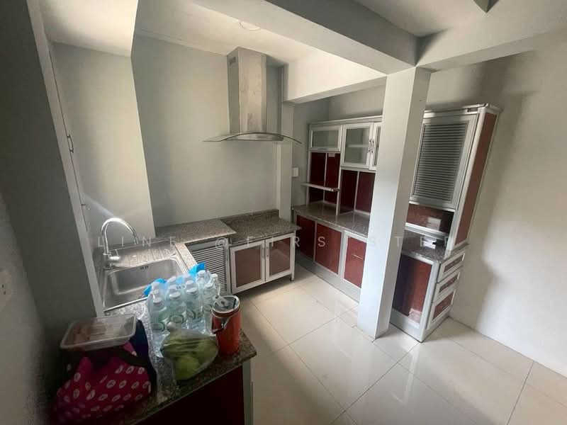 2-storey single house, Sathorn - Narathiwas, 4 bedrooms, Near BTS Chong Nonsi, Bangkok, Thung Maha Mek, Sathon, Bangkok, 4 Bedrooms, 300 sqm, Single Detached House For Rent, by LINE @firststep, 500265433 - DDproperty.com