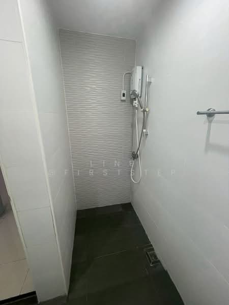2-storey single house, Sathorn - Narathiwas, 4 bedrooms, Near BTS Chong Nonsi, Bangkok, Thung Maha Mek, Sathon, Bangkok, 4 Bedrooms, 300 sqm, Single Detached House For Rent, by LINE @firststep, 500265433 - DDproperty.com