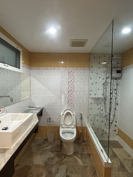 บ้านลีโอคลาสสิคเพลส, กรุงเทพ, Bangkok, Khlong Tan Nua, Watthana, Bangkok, 3 Bedrooms, 300 sqm, Townhouse For Rent, by Merri Bradley, 500265501 - DDproperty.com