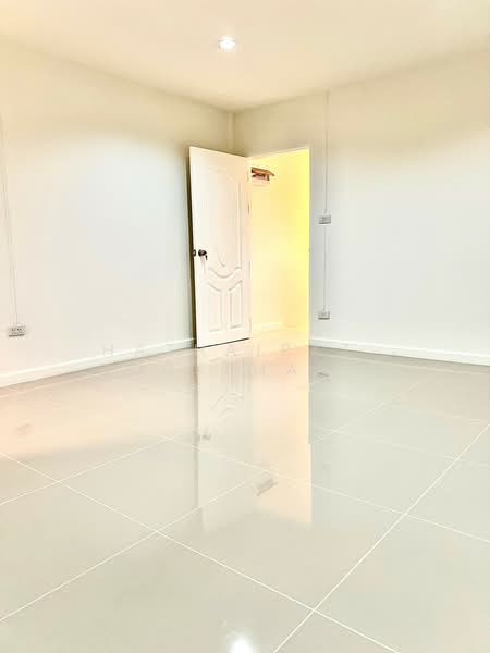 undefined, Bangkok, Khlong Tanon, Sai Mai, Bangkok, 2 Bedrooms, 84 sqm, Townhouse For Sale, by Hathairat  Rookphan  , 500265509 - DDproperty.com
