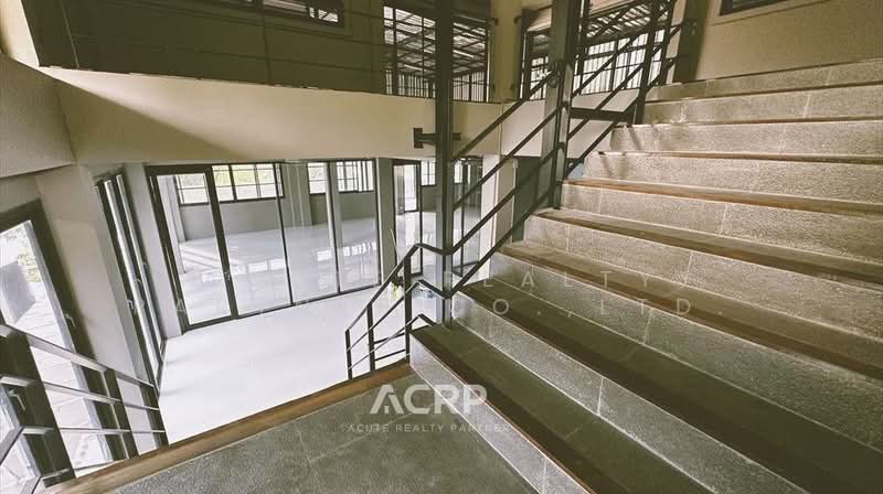 Office for Rent with 15 Parking Spaces at Ratchadapisek 32, with Company Registration Allowed., Bangkok, Chan Kasem, Chatuchak, Bangkok, , 1,200 sqm, Office Space For Rent, by Acute Realty Partner Co.,Ltd., 500265511 - DDproperty.com