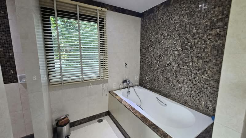 Baan Ananda, Bangkok, Sukhumvit 61, Khlong Tan Nua, Watthana, Bangkok, 3 Bedrooms, 300 sqm, Condo For Rent, by BANGKOK PROPERTY AGENTS, 500265523 - DDproperty.com