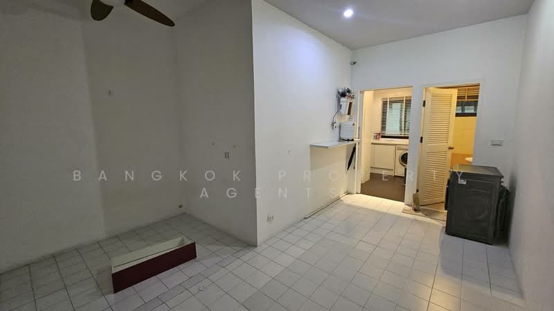 Baan Ananda : บ้านอานันดา, กรุงเทพ, สุขุมวิท 61, คลองตันเหนือ, วัฒนา, กรุงเทพ, 300 ตร.ม., คอนโด ให้เช่า, โดย BANGKOK PROPERTY AGENTS, 500265523 - DDproperty.com