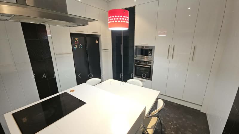 Baan Ananda, Bangkok, Sukhumvit 61, Khlong Tan Nua, Watthana, Bangkok, 3 Bedrooms, 300 sqm, Condo For Rent, by BANGKOK PROPERTY AGENTS, 500265523 - DDproperty.com