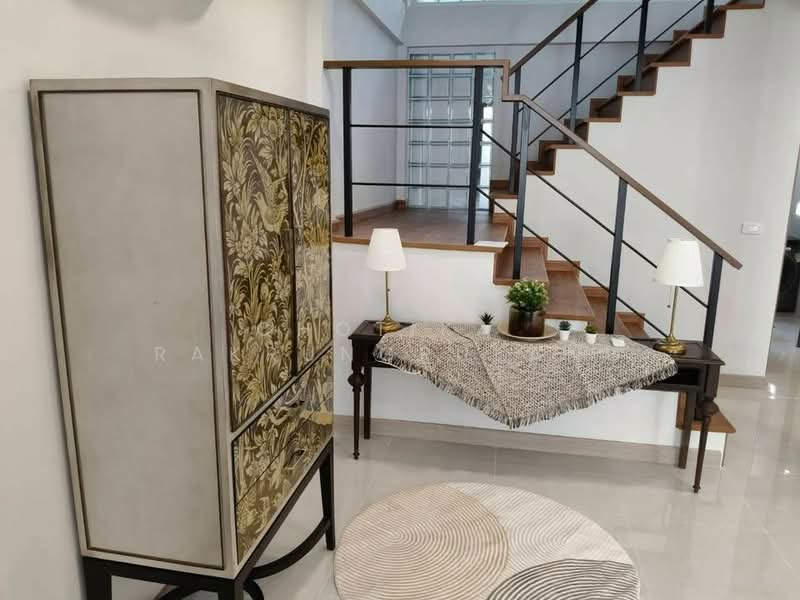 3-BR Townhouse, Bangkok, Khlong Tan Nua, Watthana, Bangkok, 3 Bedrooms, 200 sqm, Townhouse For Rent, by Chotika Rakrungrueang, 500265539 - DDproperty.com