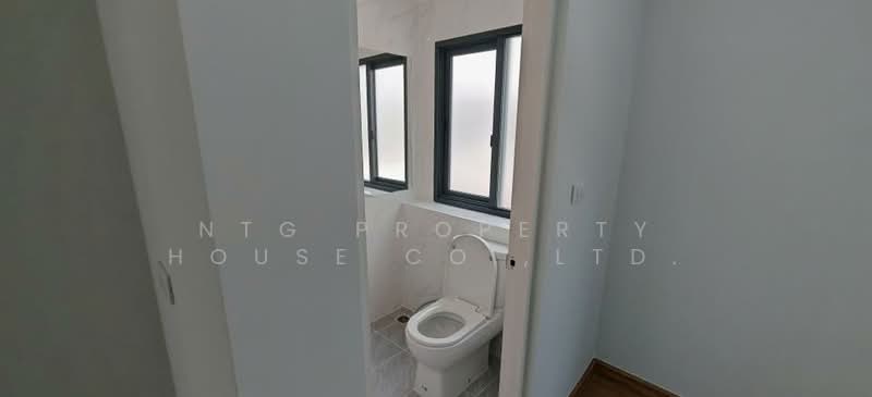 Baan Klang Muang Ladprao 101 Station, Bangkok, Soi Ladprao 101 Yeak 42, Khlong Chan, Bang Kapi, Bangkok, 3 Bedrooms, 169 sqm, Single Detached House For Rent, by NTG Property House Co.,Ltd., 500265640 - DDproperty.com