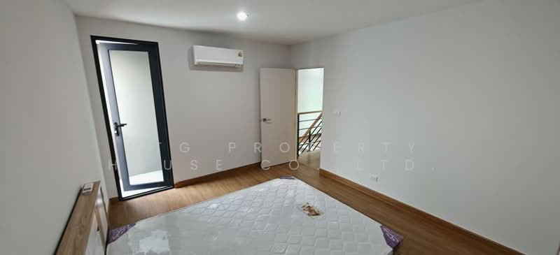 Baan Klang Muang Ladprao 101 Station, Bangkok, Soi Ladprao 101 Yeak 42, Khlong Chan, Bang Kapi, Bangkok, 3 Bedrooms, 169 sqm, Single Detached House For Rent, by NTG Property House Co.,Ltd., 500265640 - DDproperty.com