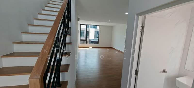 Baan Klang Muang Ladprao 101 Station, Bangkok, Soi Ladprao 101 Yeak 42, Khlong Chan, Bang Kapi, Bangkok, 3 Bedrooms, 169 sqm, Single Detached House For Rent, by NTG Property House Co.,Ltd., 500265640 - DDproperty.com