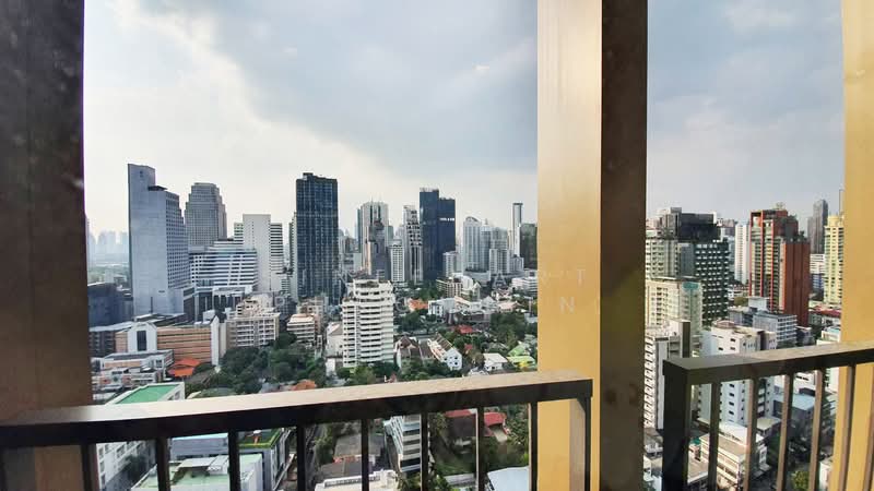 Noble Around Sukhumvit 33, Bangkok, 17 Soi Sukhumvit 33, Khlong Tan Nua, Watthana, Bangkok, 1 Bedroom, 35 sqm, Condo For Rent, by Sineenart Phromnin, 500265659 - DDproperty.com
