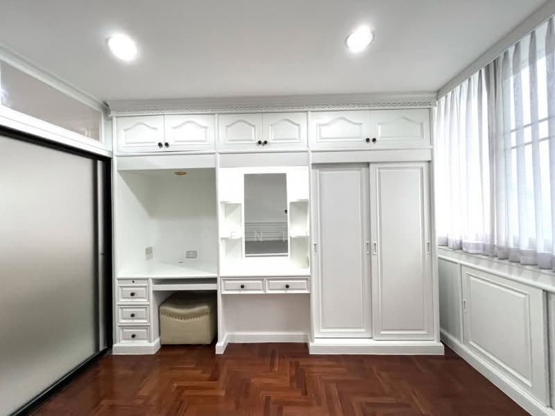 Supalai Place Sukhumvit 39, Bangkok, 175-179 Soi Sukhumvit 39 Sukhumvit Road, Khlong Tan Nua, Watthana, Bangkok, 1 Bedroom, 50 sqm, Condo For Rent, by Agentbkk, 500265677 - DDproperty.com
