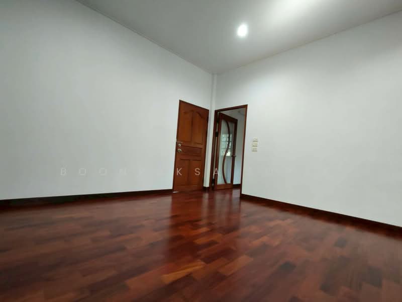 2-BR House, Bangkok, Lat Phrao, Lat Phrao, Bangkok, 2 Bedrooms, 141 sqm, Single Detached House For Rent, by Boonraksa Sopak, 500265695 - DDproperty.com