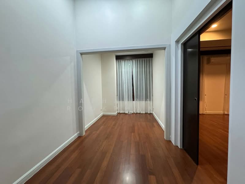 Baan Sansiri Sukhumvit 67, Bangkok, 32 Soi Sukhumvit 67, Phra Kanong Nua, Watthana, Bangkok, 4 Bedrooms, 394 sqm, Single Detached House For Rent, by Hathairat  Rookphan  , 500265700 - DDproperty.com