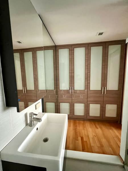 Issara @ 42 Sukhumvit, Bangkok, Soi Sukhumvit 42, Phra Kanong, Khlong Toei, Bangkok, 2 Bedrooms, 79 sqm, Condo For Rent, by Jutarat Jitmun, 500265710 - DDproperty.com