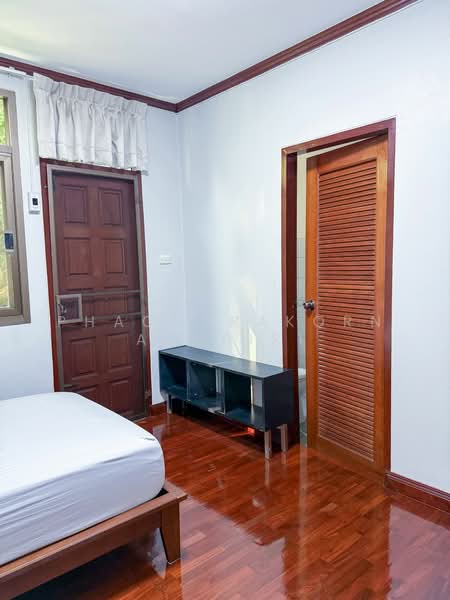 บ้าน 4-ห้องนอน, กรุงเทพ, คลองเตย, คลองเตย, กรุงเทพ, 400 ตร.ม., บ้านเดี่ยว ให้เช่า, โดย Phacharakorn Anusiri, 500265711 - DDproperty.com