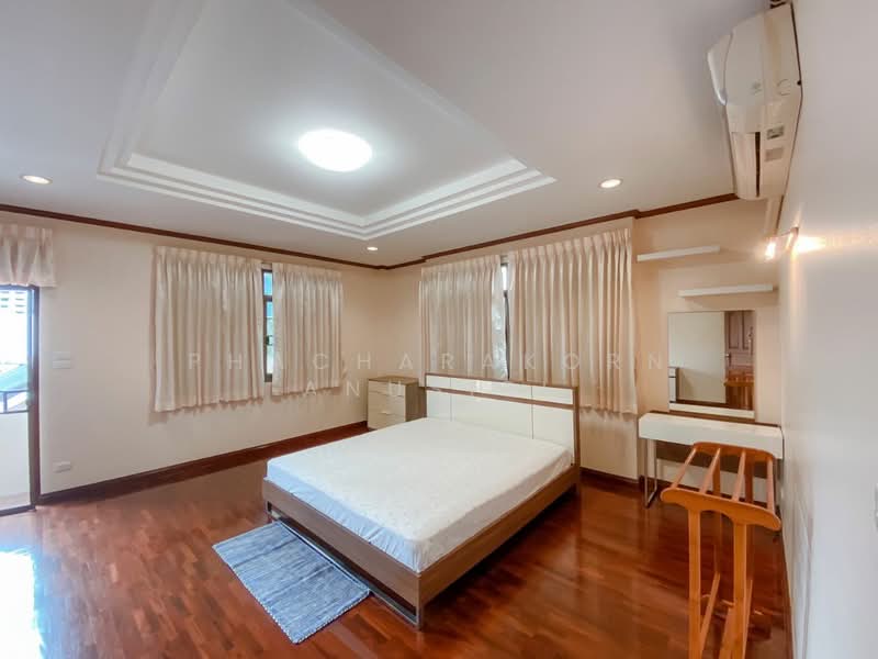 บ้าน 4-ห้องนอน, กรุงเทพ, คลองเตย, คลองเตย, กรุงเทพ, 400 ตร.ม., บ้านเดี่ยว ให้เช่า, โดย Phacharakorn Anusiri, 500265711 - DDproperty.com