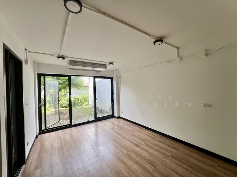 Home Office for rent, Bangkok, Bang Chak, Phra Khanong, Bangkok, 3 Bedrooms, 360 sqm, Townhouse For Rent, by Thananthorn Wongvarnkaseam, 500265761 - DDproperty.com