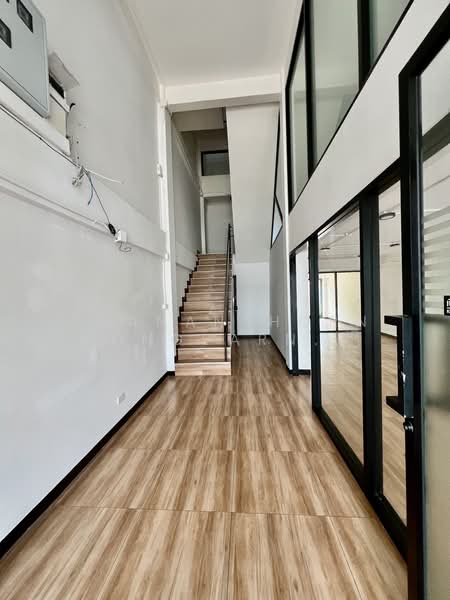 Home Office for rent, กรุงเทพ, บางจาก, พระโขนง, กรุงเทพ, 360 ตร.ม., ทาวน์เฮ้าส์ ให้เช่า, โดย Thananthorn Wongvarnkaseam, 500265761 - DDproperty.com