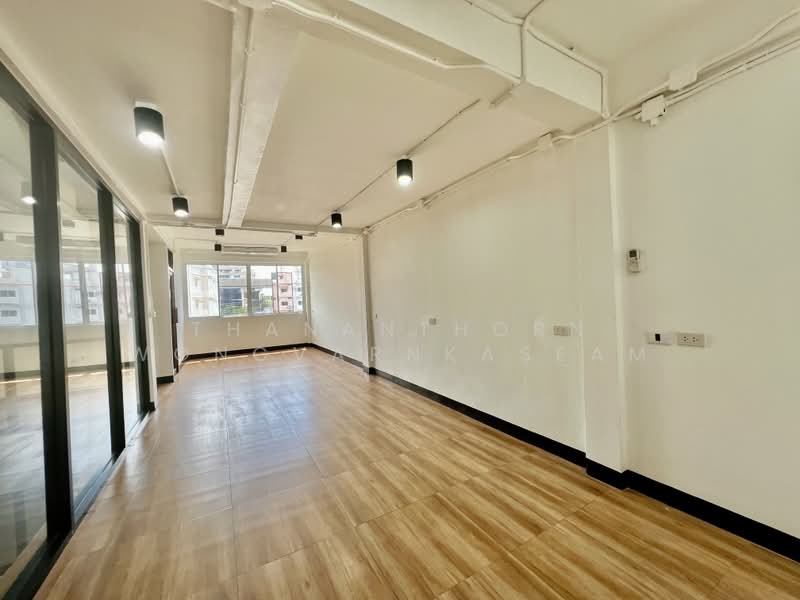 Home Office for rent, Bangkok, Bang Chak, Phra Khanong, Bangkok, 3 Bedrooms, 360 sqm, Townhouse For Rent, by Thananthorn Wongvarnkaseam, 500265761 - DDproperty.com