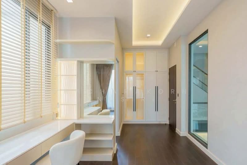 The Gentry Phatthanakan 2, Bangkok, Phatthanakan 32, Suan Luang, Suan Luang, Bangkok, 5 Bedrooms, 553 sqm, Single Detached House For Rent, by Phacharakorn Anusiri, 500265802 - DDproperty.com