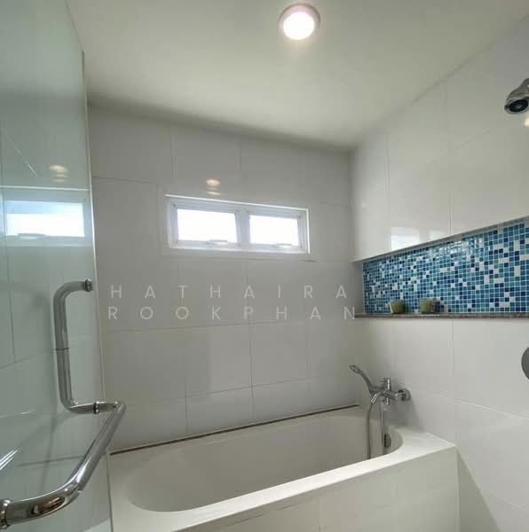 Residence Sukhumvit 52, Bangkok, Soi SuKhumvit 52, Bang Chak, Phra Khanong, Bangkok, 2 Bedrooms, 67 sqm, Condo For Rent, by Hathairat  Rookphan  , 500265814 - DDproperty.com
