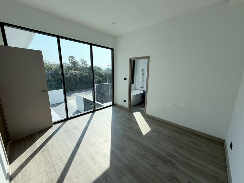 บ้านพูลวิลล่า บางแสน, Chon Buri (Pattaya), ข้าวหลาม, Ang Sila, Muang Chon Buri, Chon Buri (Pattaya), 4 Bedrooms, 350 sqm, Single Detached House For Sale, by ธีรพล สกุลเอก, 500265826 - DDproperty.com