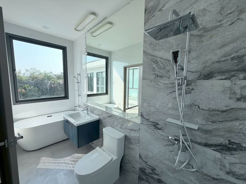 บ้านพูลวิลล่า บางแสน, Chon Buri (Pattaya), ข้าวหลาม, Ang Sila, Muang Chon Buri, Chon Buri (Pattaya), 4 Bedrooms, 350 sqm, Single Detached House For Sale, by ธีรพล สกุลเอก, 500265826 - DDproperty.com