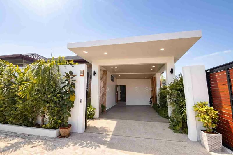 Private Pool Villa for Rent in Naiharn, Rawai, Phuket, Rawai, Muang Phuket, Phuket, 3 Bedrooms, 292 sqm, Villa For Rent, by Zest Real Estate, 500265841 - DDproperty.com