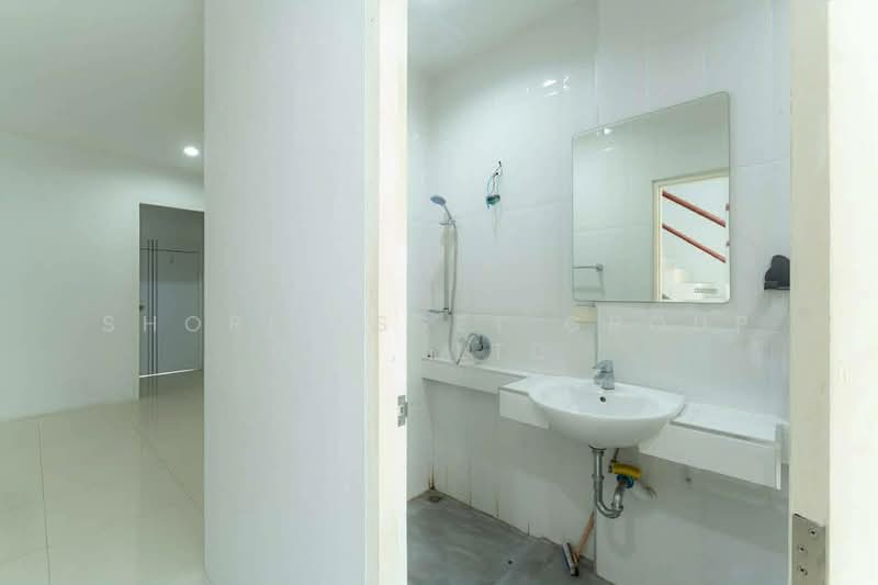 3-story commercial building in Nimman., Chiang Mai, นิมมานเหมินท์, Su Thep, Muang Chiang Mai, Chiang Mai, , 88 sqm, Shophouse For Sale, by Shori Asset Group Co., Ltd., 500265859 - DDproperty.com