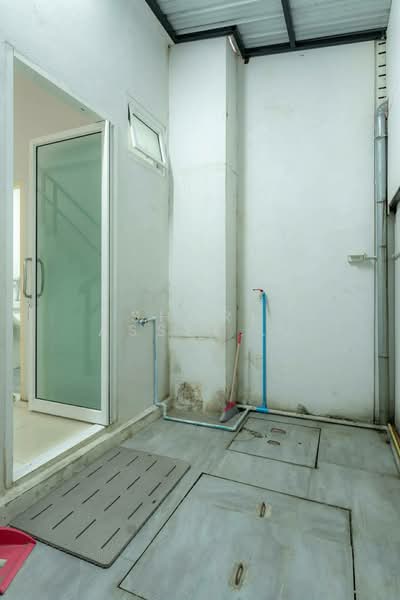 3-story commercial building in Nimman., Chiang Mai, นิมมานเหมินท์, Su Thep, Muang Chiang Mai, Chiang Mai, , 88 sqm, Shophouse For Sale, by Shori Asset Group Co., Ltd., 500265859 - DDproperty.com